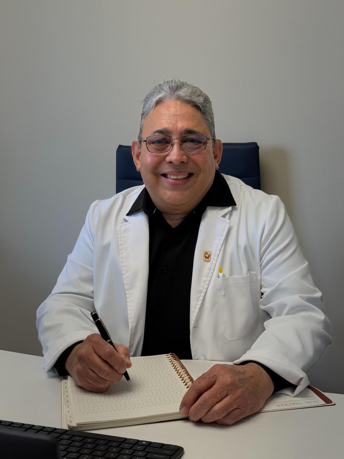 Dr. Gustavo Pérez - Cirujano